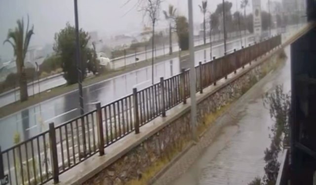 Alanya'da korkunç kaza kamerada