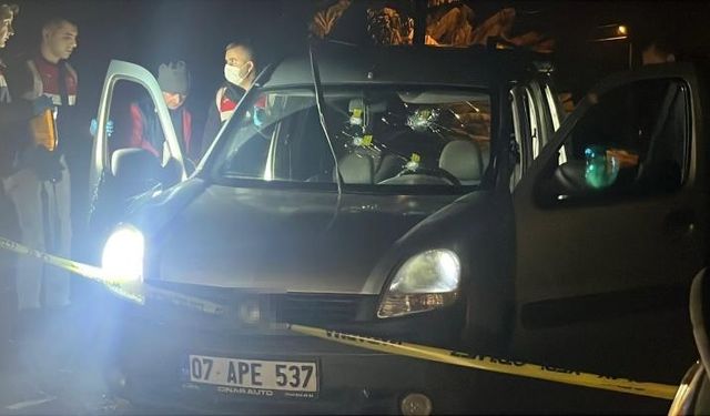 Alanya'da seyir halindeki araca kurşun yağmuru: 1 ölü