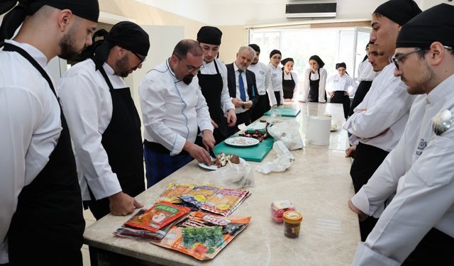 ALKÜ'de sıra dışı aşçılık eğitimi