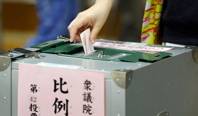 Japonya erken genel seçim kapsamında sandık başına gitti