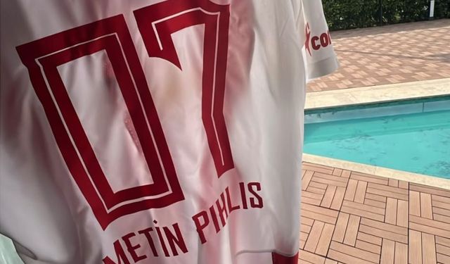 Antalyalı oyuncuya Antalya’dan hediye