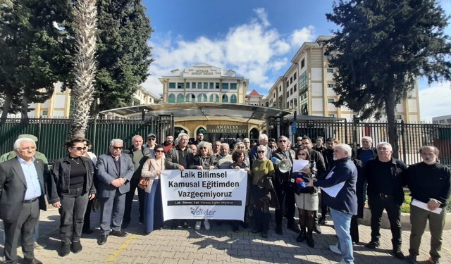 Veli-Der’den laiklik eylemi