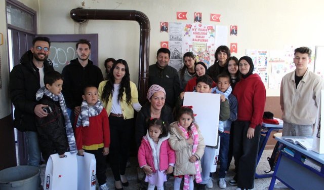 Öğrencilerden örnek davranış