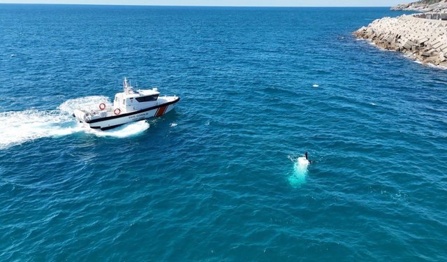 Antalya'da balıkçı teknesi battı
