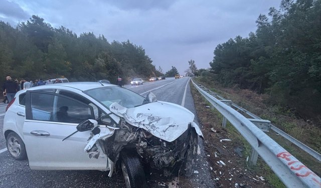 Manavgat’ta zincirleme kaza: 2 yaralı