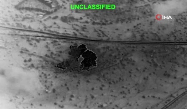 ABD, Hark Adası'nı vurdu