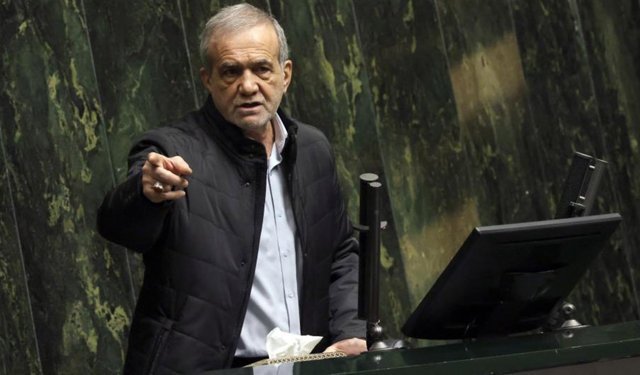 Pezeşkiyan’dan dünyaya uyarı