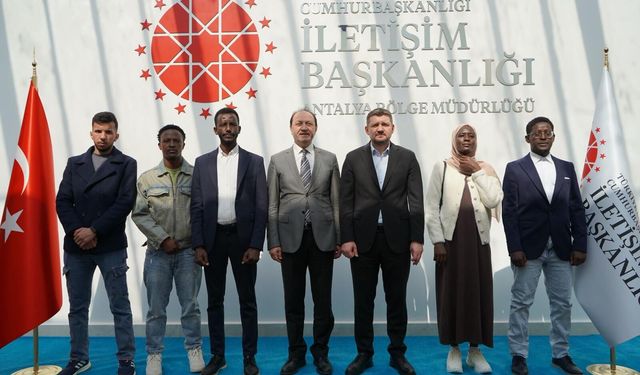 Afrikalı öğrenciler İletişim Başkanlığı’nda