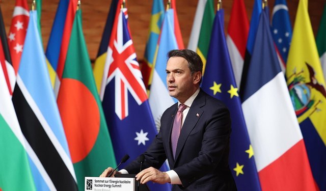 Bakan Bayraktar, Fransa’da