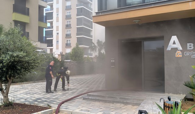 Aksu'da korkutan yangın