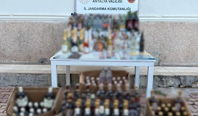 Bin 150 litre kaçak alkol ele geçirildi