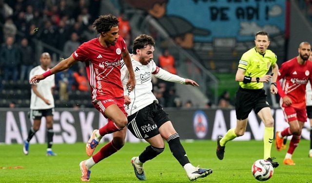 Akrep, İstanbul'dan eli boş döndü