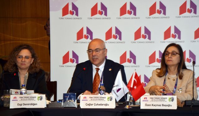 Toraks Derneği'nden Serik'te kongre