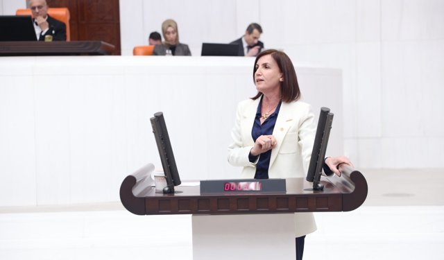 'Antalya vergisini veriyor, yatırım alamıyor!'