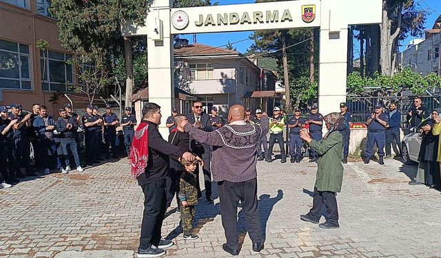 Korkuteli'de temsili asker uğurlaması
