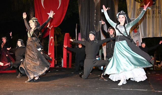 Kemer'de muhteşem gösteri