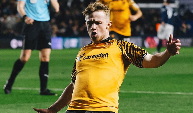 Hull City, play-off finaline yükseldi