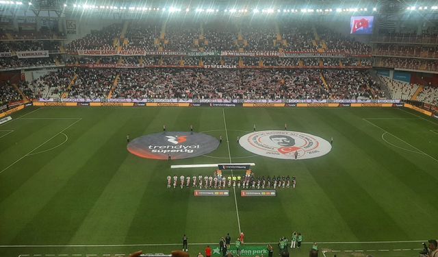 İlk yarıda gol yok