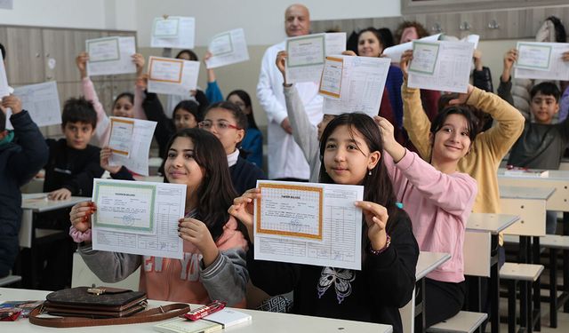 18 milyon öğrenci yaz tatiline çıkıyor