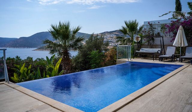 Villalarda tatilin bedeli 50 bin ile 500 bin lira arasında