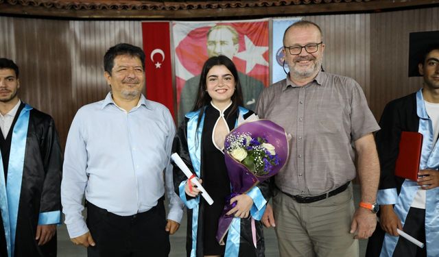 Ön yargıları başarısıyla geride bıraktı