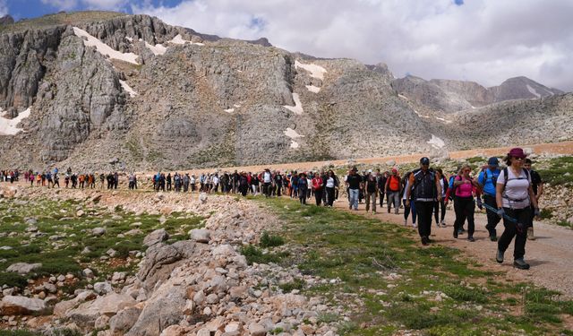 Alanya'da kervan yürüyüşü