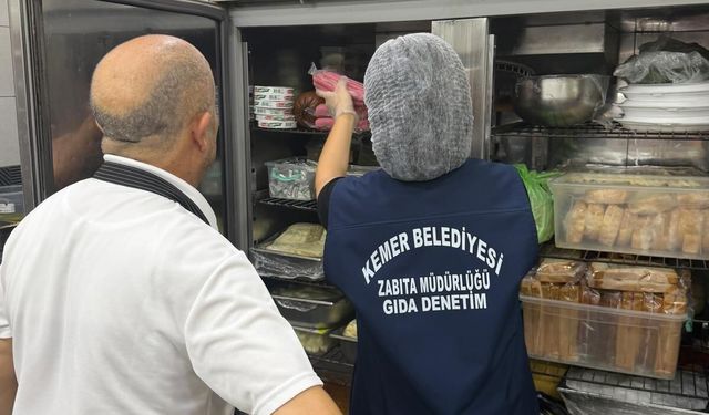 Kemer’de kafe ve restoranlarda denetim