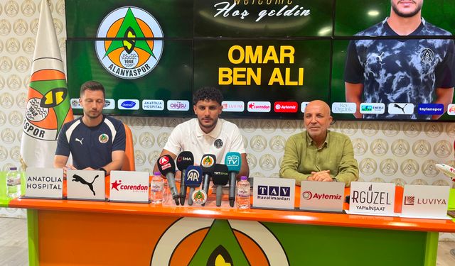 Alanyaspor'dan santrfor transferi