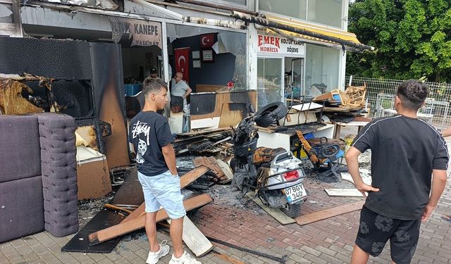 Manavgat'ta korkutan yangın
