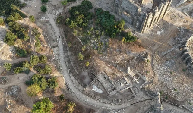 Antalya'da 2 bin yıllık keşif!