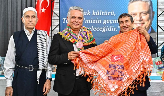 Başkan Uysal'a 'Toroslar Yörük Beyi' ünvanı