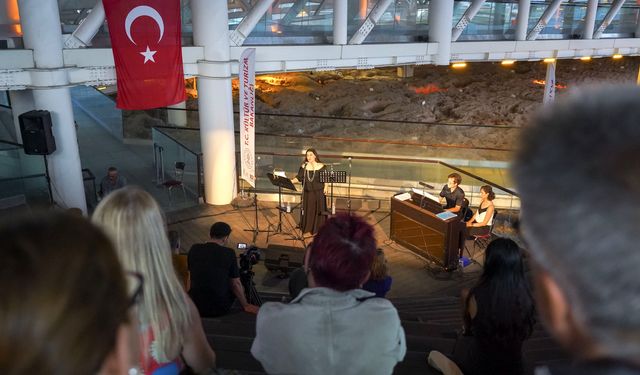 Nekropol Müzesi'nde 'Kahramanlık Türküleri'
