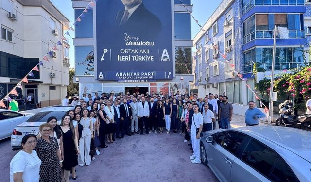 Genel Başkan Yardımcısı Keskinkılıç  Antalya teşkilatıyla bir araya geldi