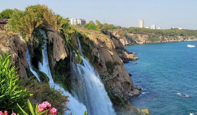 Antalya’nın şelaleleri doğaseverlerin gözdesi