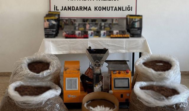 Döşemealtı'da kaçak tütün operasyonu