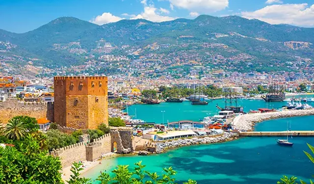 Turizm gelirleri esnafa yansımıyor