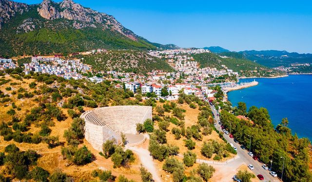 Kaş’ta arkeolojik sit kararı kaldırıldı!