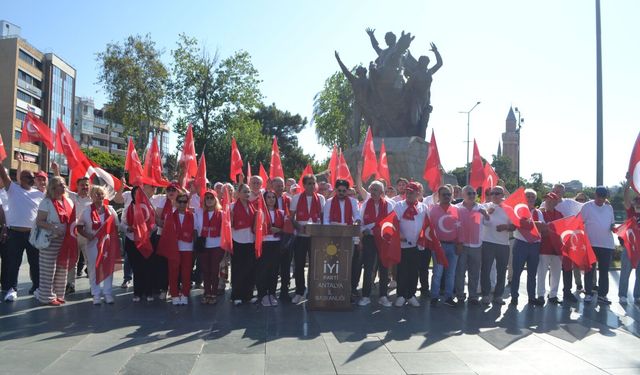 Antalya’da Çerçeve Yasa protestosu: Bu kararın vebali ağırdır
