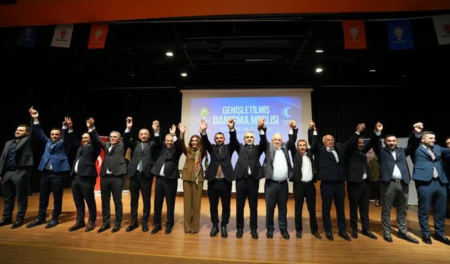 CHP’li 6 meclis üyesi AK Parti’ye katıldı