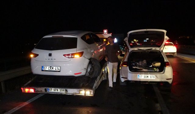 Manavgat'ta 6 araç birbirine girdi