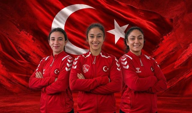 Antalyalı güreşçiler Balkanlar'dan madalyayla döndü