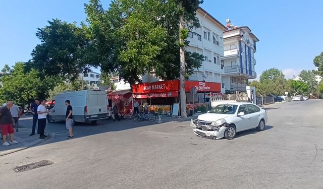 Kavşakta kazasız gün geçmiyor
