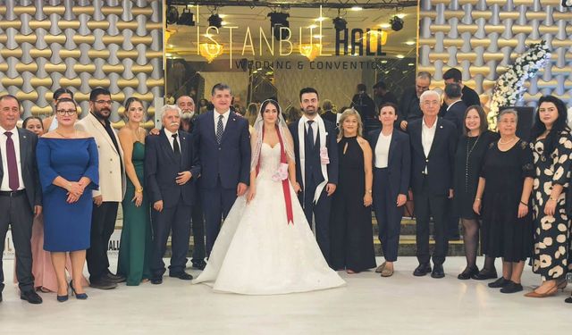 Antalya siyasetini buluşturan düğün
