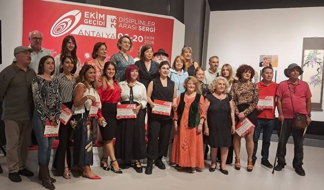 Cumhuriyetin sanat geçidi: Antalya’da 59 sanatçı, 100 eser