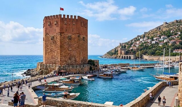 Kızıl Kule'de sekiz asırlık tarih yolculuğu