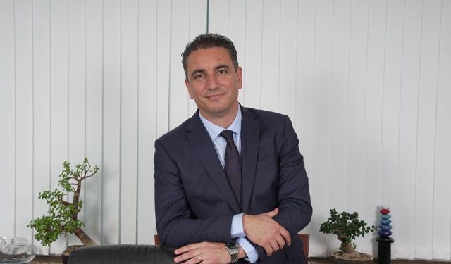 Berkay Bahar’dan ‘Vize Masası’ projesi