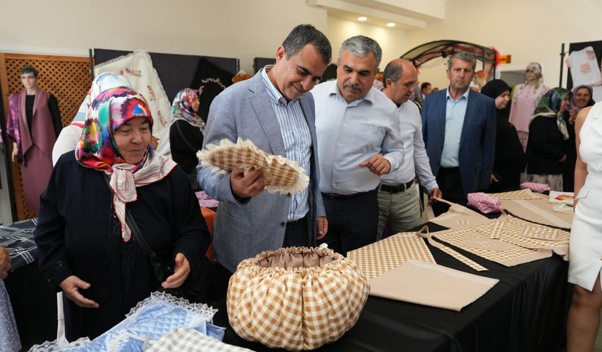 Alanya'da sergiye büyük ilgi