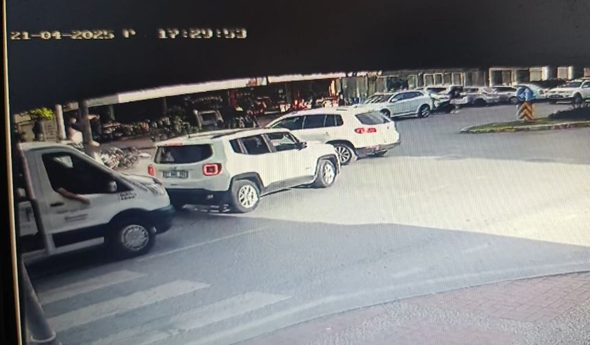 Motosikletlinin takla attığı an kamerada