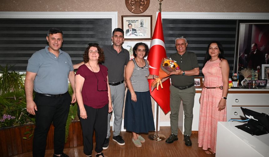 Öğrencilerden Başkan Topaloğlu'na ziyaret