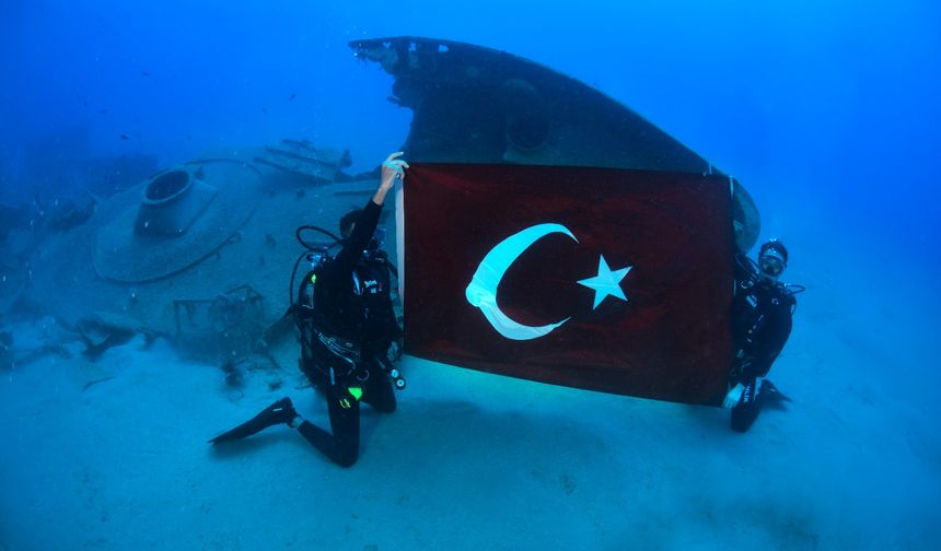 Sahil güvenlik botuna 'anı dalışı'